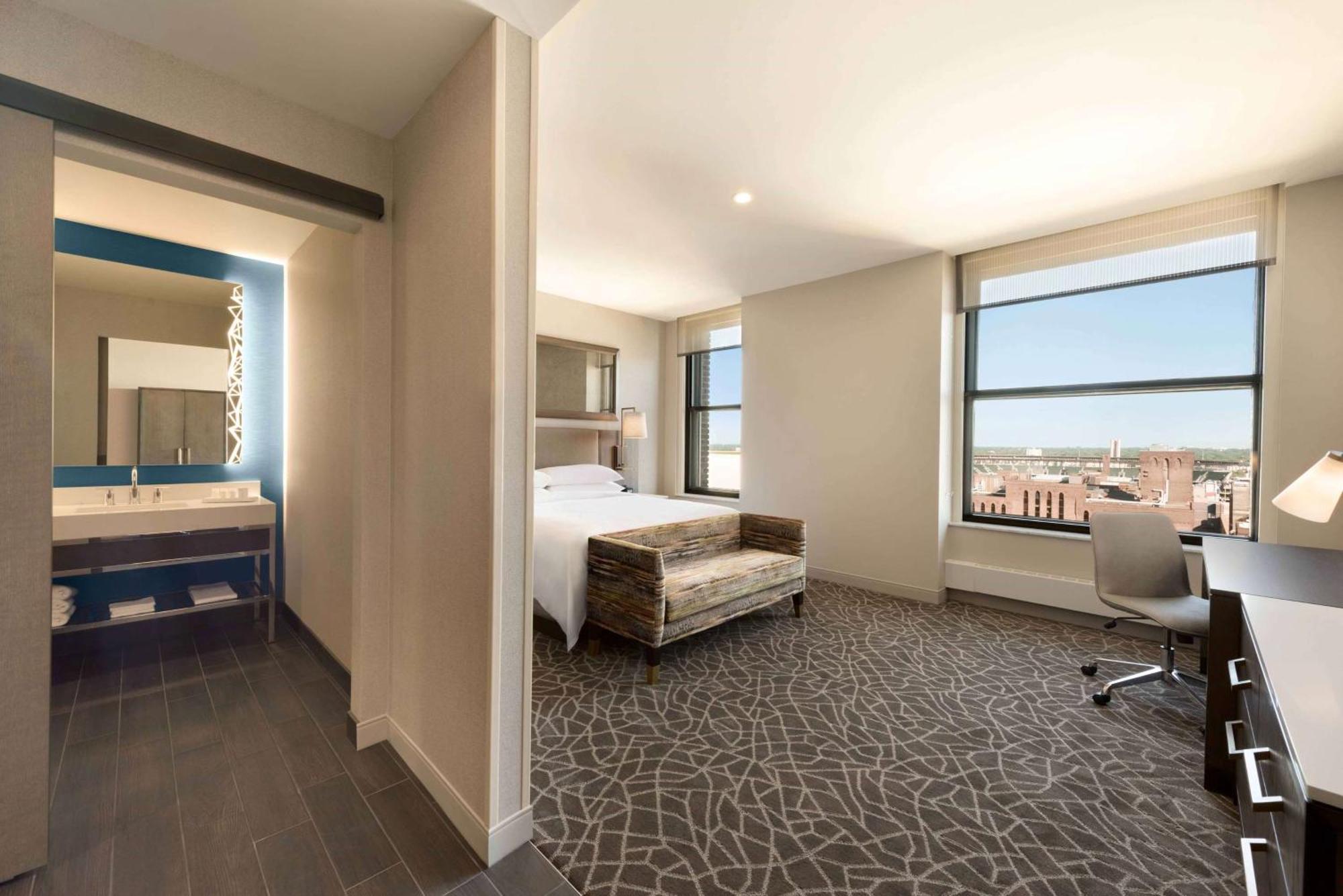 Embassy Suites By Hilton Minneapolis Downtown Hotel מראה חיצוני תמונה