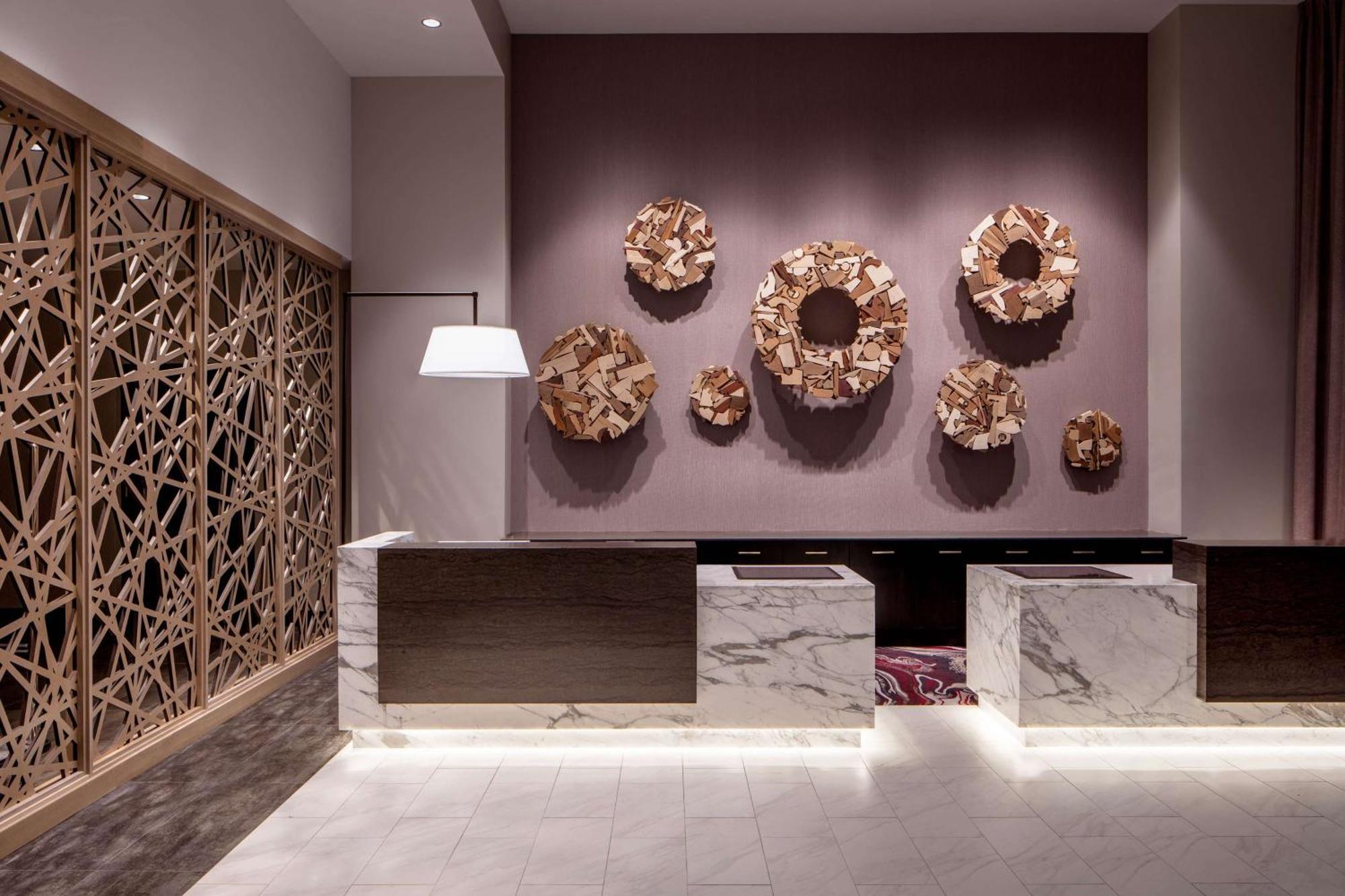 Embassy Suites By Hilton Minneapolis Downtown Hotel מראה חיצוני תמונה