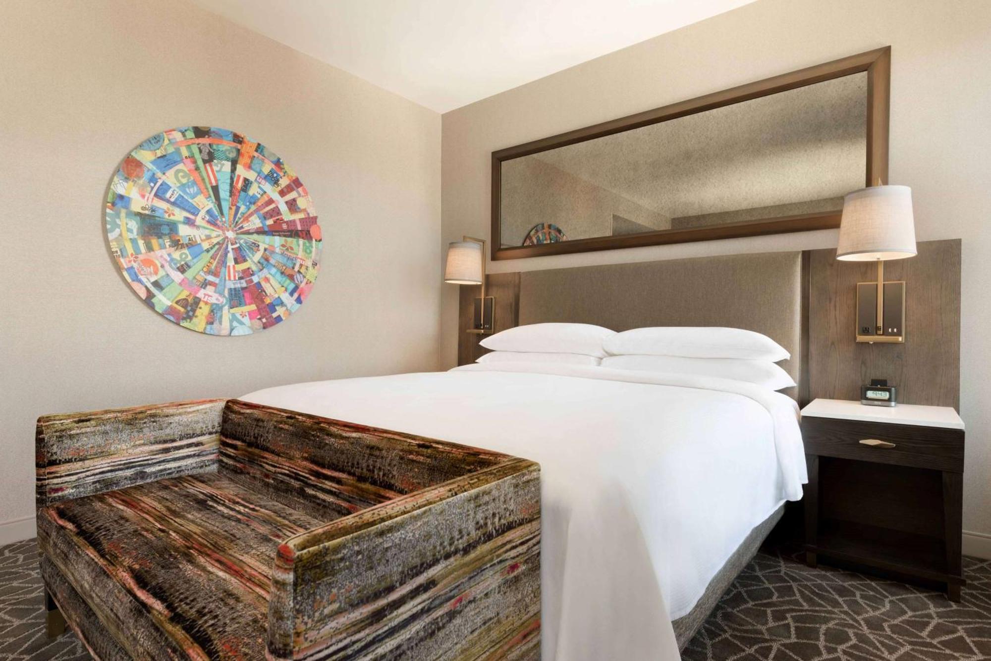 Embassy Suites By Hilton Minneapolis Downtown Hotel מראה חיצוני תמונה