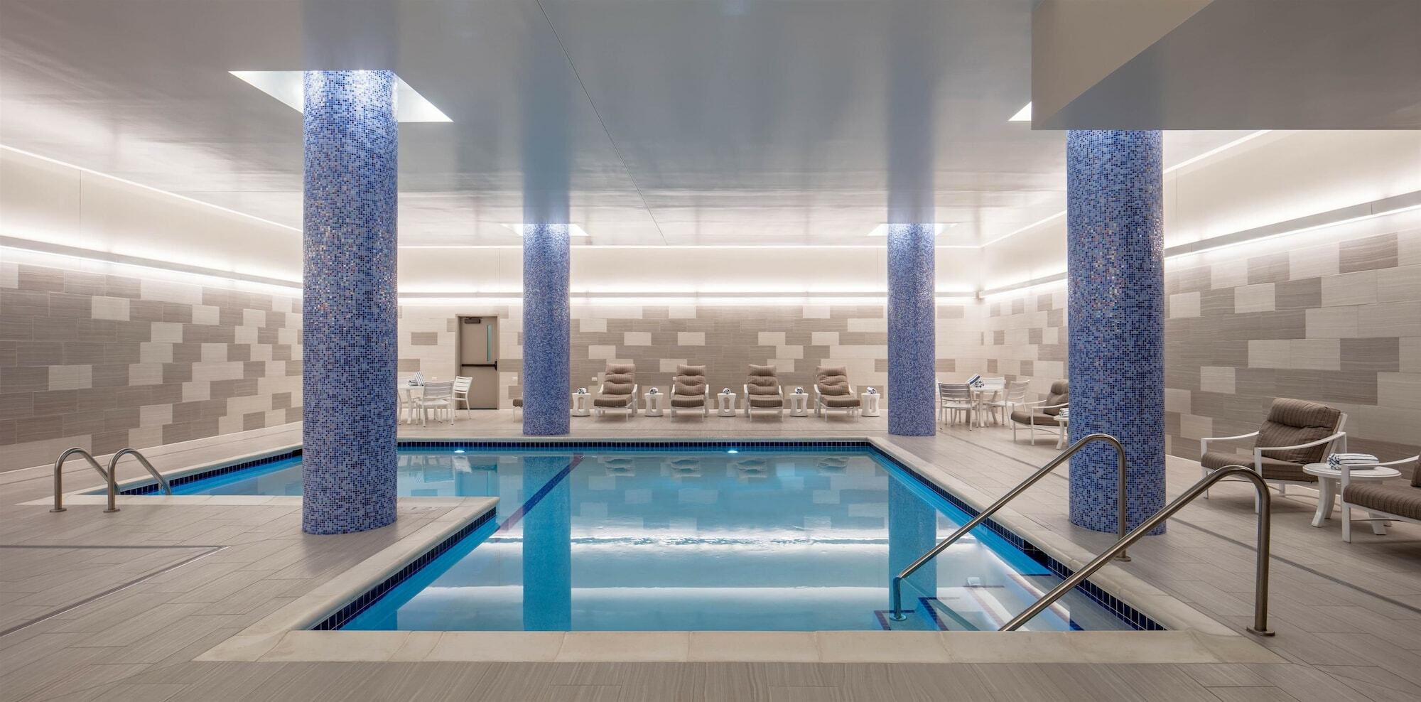 Embassy Suites By Hilton Minneapolis Downtown Hotel מראה חיצוני תמונה